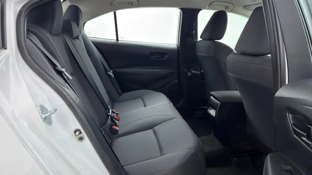 2024 TOYOTA COROLLA LE photo 18
