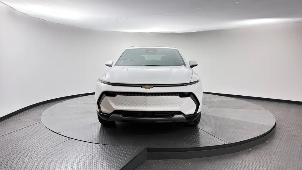 2024 CHEVROLET EQUINOX EV LT photo 11