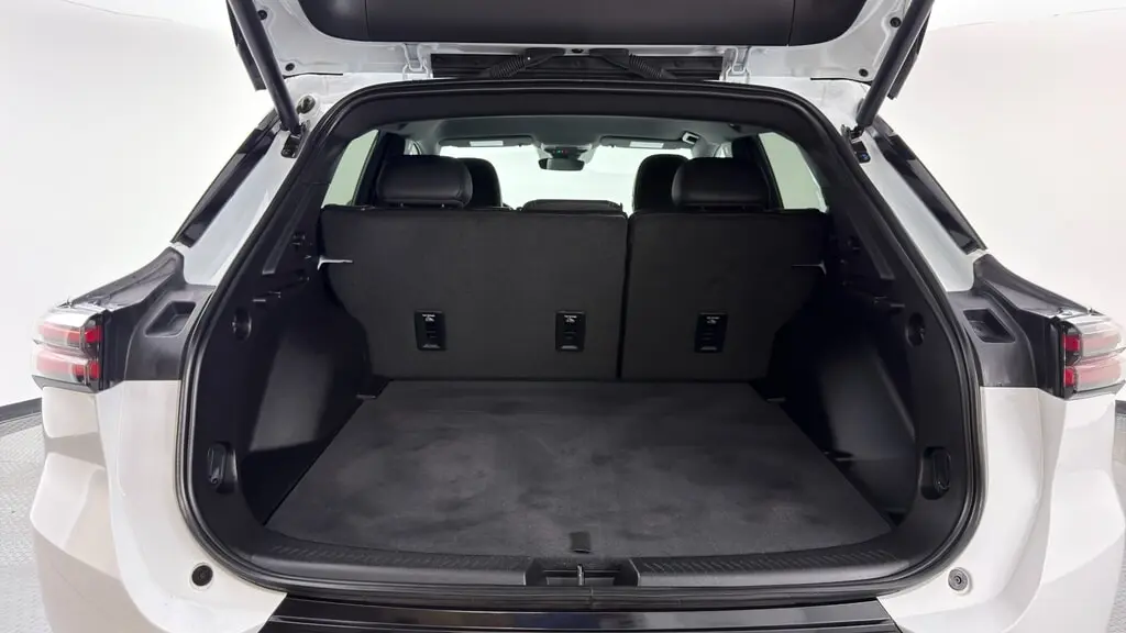 2024 CHEVROLET EQUINOX EV LT photo 17