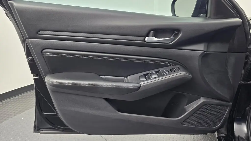 2019 NISSAN ALTIMA 2.5 S photo 12