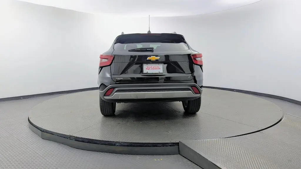 2025 CHEVROLET TRAX LT photo 6