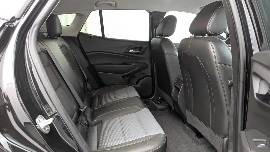 2025 CHEVROLET TRAX LT photo 20