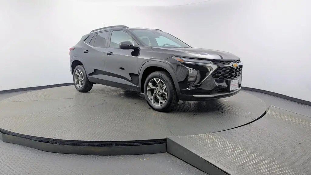 2025 CHEVROLET TRAX LT photo 10