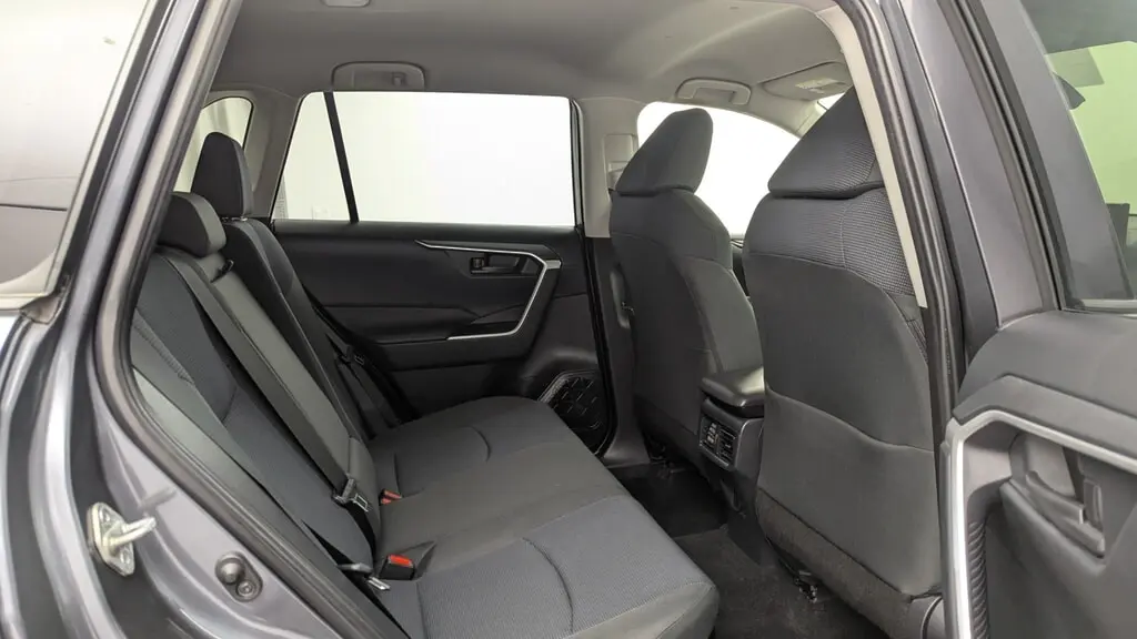 2022 TOYOTA RAV4 HYBRID LE photo 17