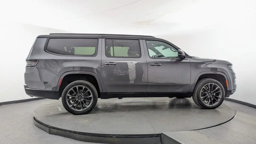 2024 JEEP GRAND WAGONEER L SERIES II OBSIDIAN photo 8