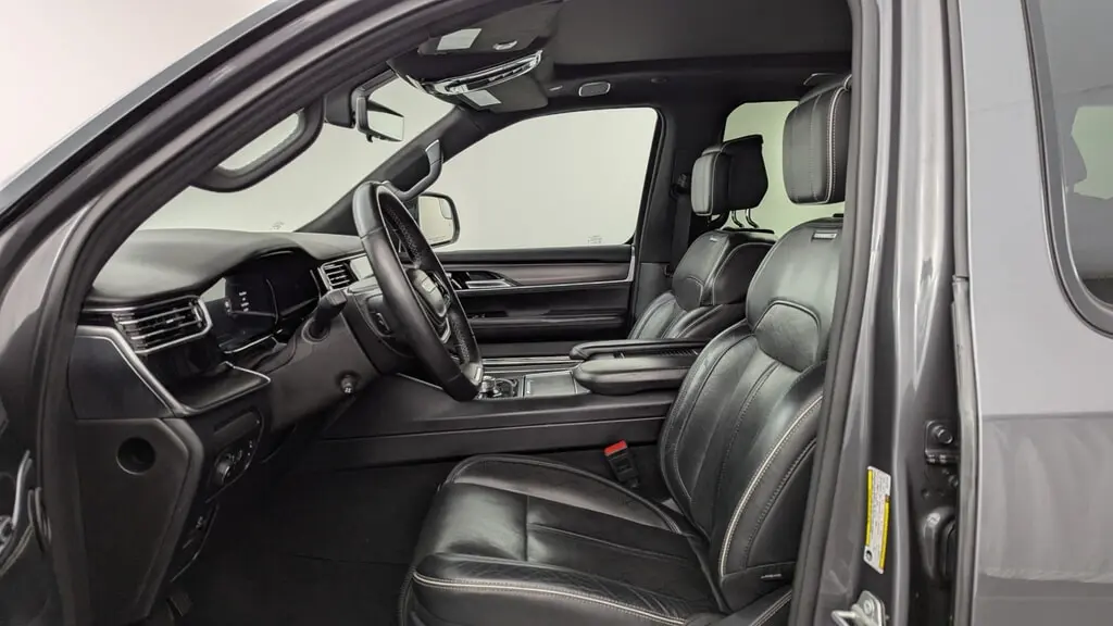 2024 JEEP GRAND WAGONEER L SERIES II OBSIDIAN photo 13