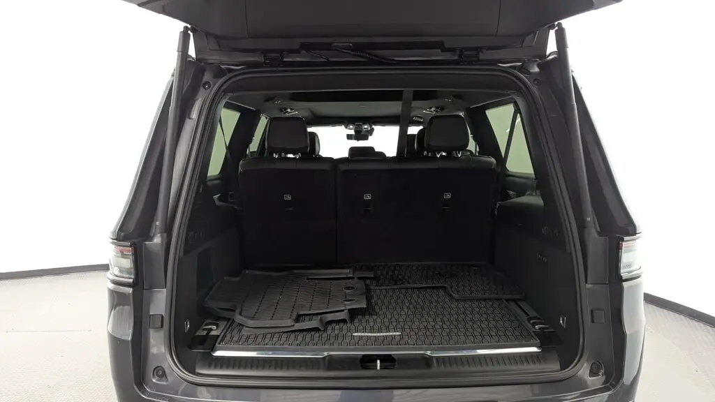 2024 JEEP GRAND WAGONEER L SERIES II OBSIDIAN photo 18