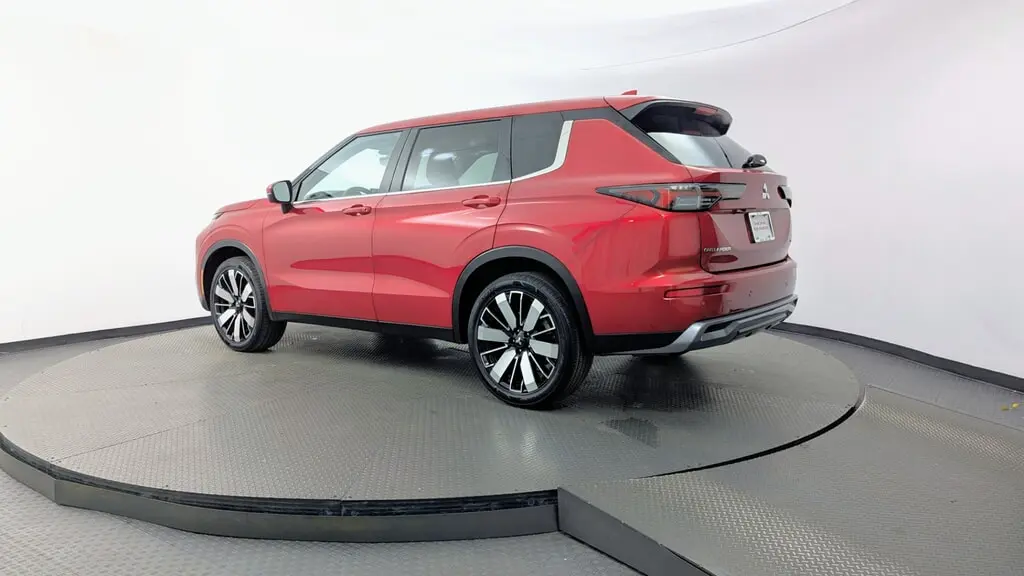 Florida Fine Cars - Used MITSUBISHI OUTLANDER 2025 MARGATE SE