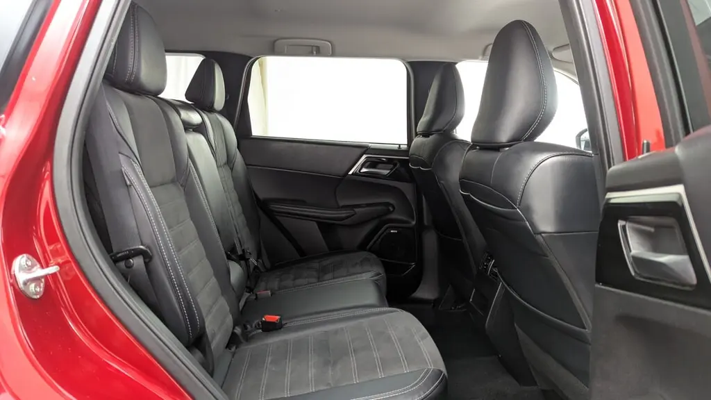 Florida Fine Cars - Used MITSUBISHI OUTLANDER 2025 MARGATE SE