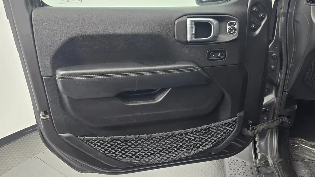 2023 JEEP WRANGLER SAHARA photo 12