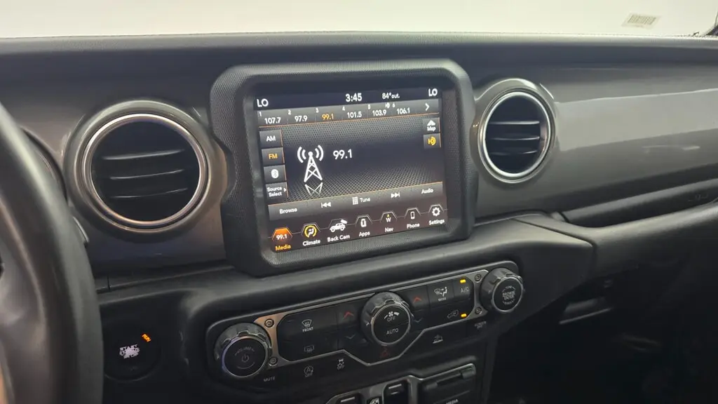 2023 JEEP WRANGLER SAHARA photo 25