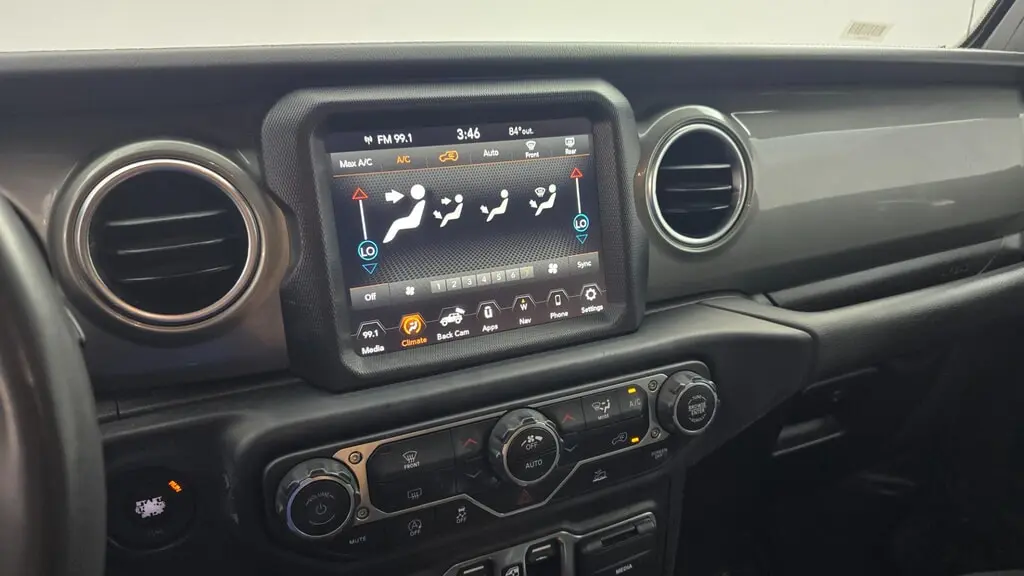 2023 JEEP WRANGLER SAHARA photo 26