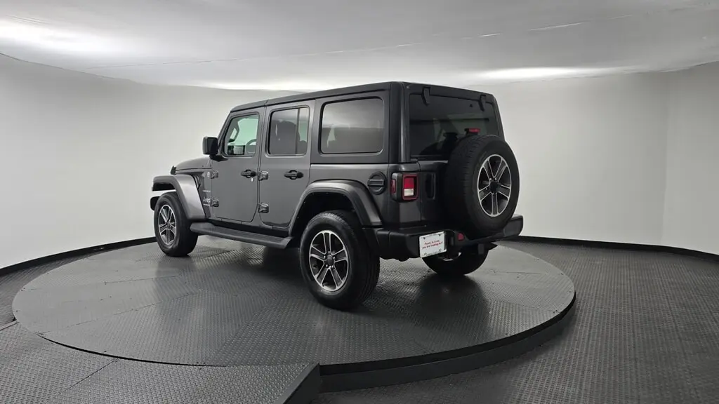 2023 JEEP WRANGLER SAHARA photo 5