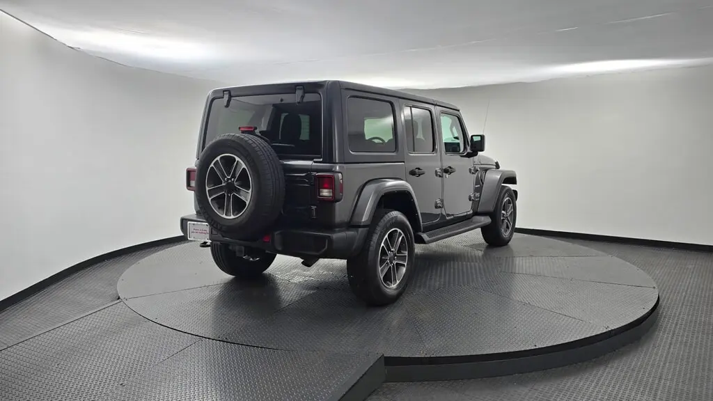 2023 JEEP WRANGLER SAHARA photo 7