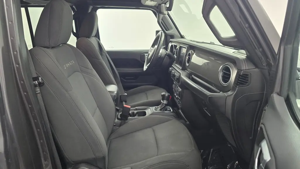 2023 JEEP WRANGLER SAHARA photo 20