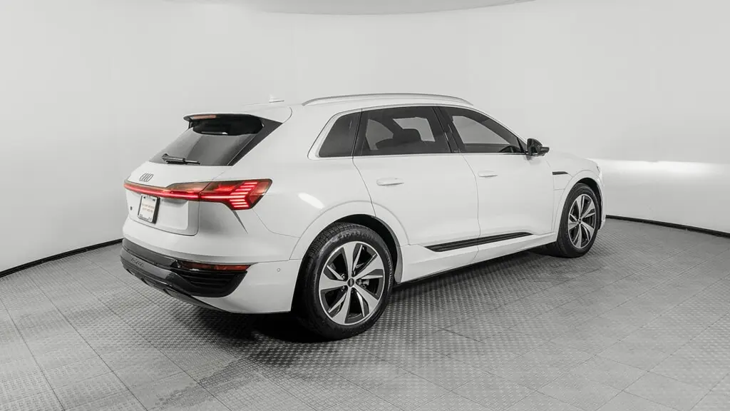Florida Fine Cars - Used AUDI Q8 E-TRON 2024 ORLANDO PREMIUM PLUS