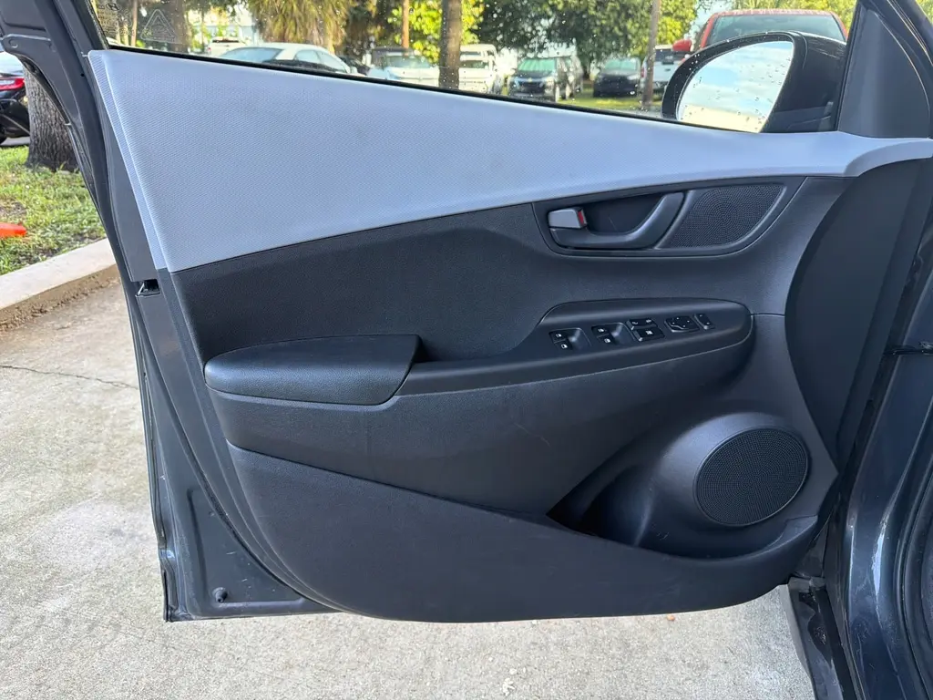 Florida Fine Cars - Used HYUNDAI KONA 2019 WEST PALM SEL