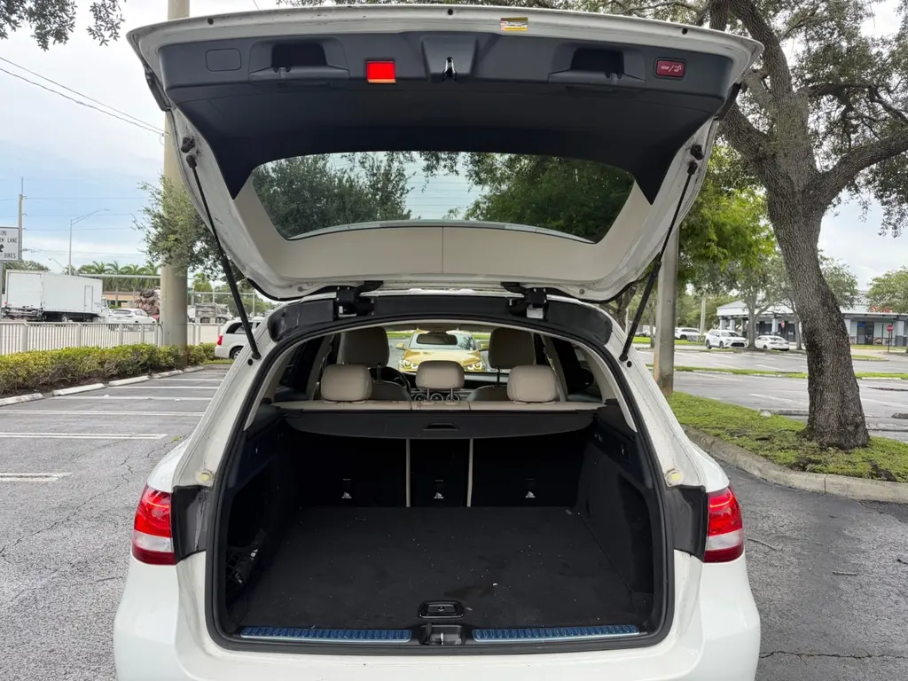 Florida Fine Cars - Used MERCEDES-BENZ GLC 2019 MIAMI GLC 300