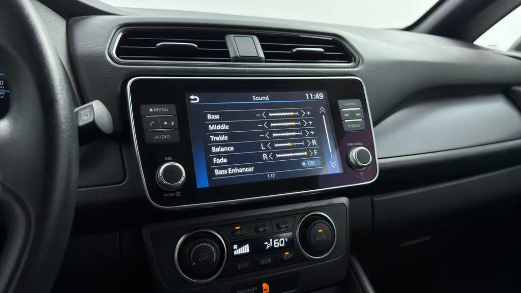 2025 NISSAN LEAF S photo 31
