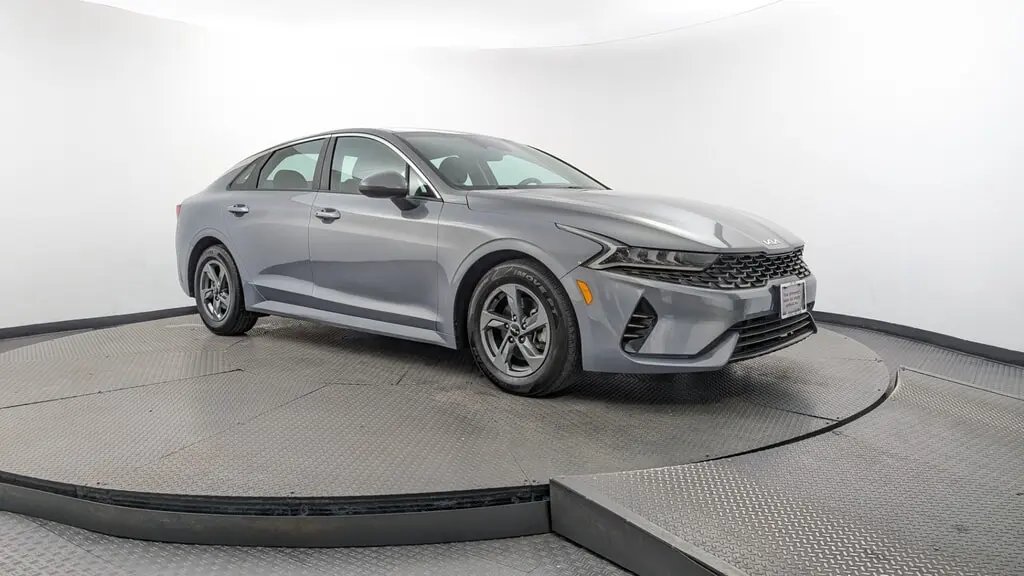 2022 KIA K5 LXS photo 10