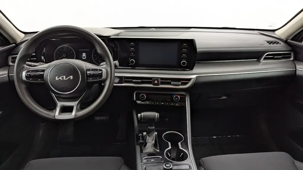 2022 KIA K5 LXS photo 25