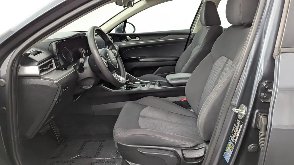 2023 KIA K5 LXS photo 13