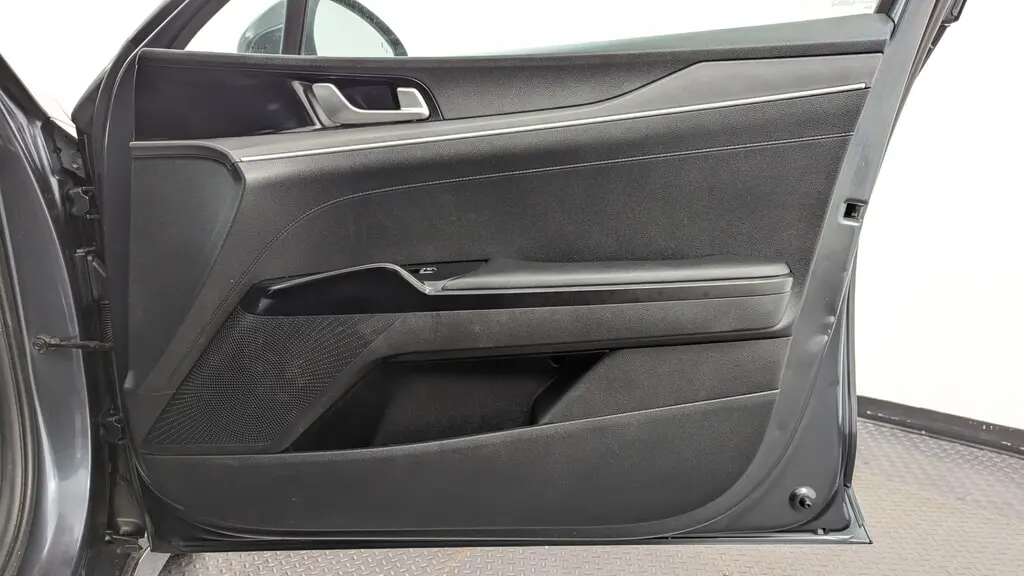 2023 KIA K5 LXS photo 22
