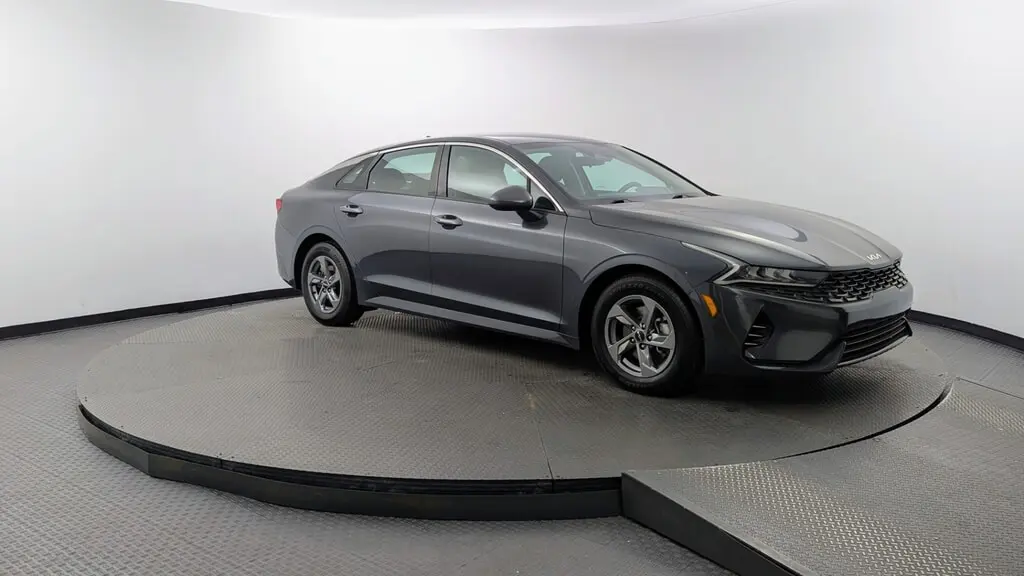 2023 KIA K5 LXS photo 10
