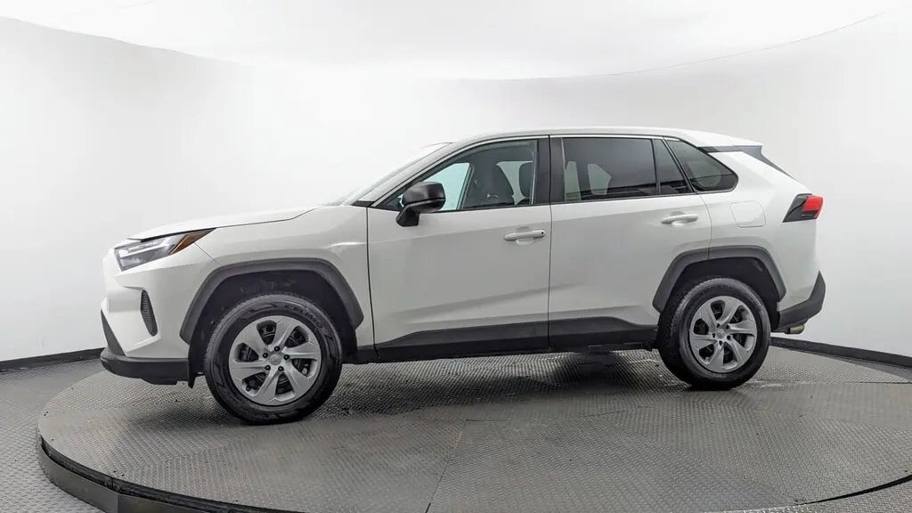 2025 TOYOTA RAV4 LE photo 2