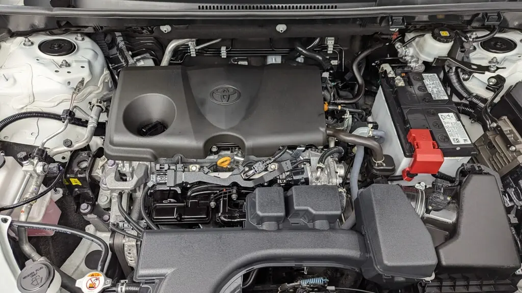 2025 TOYOTA RAV4 LE photo 27
