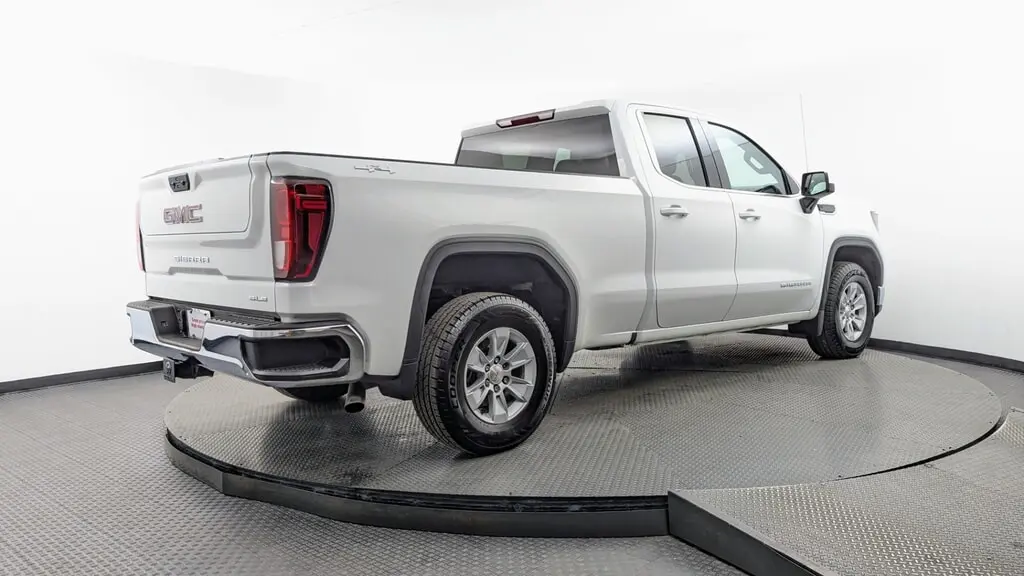 2022 GMC SIERRA 1500 SLE photo 7