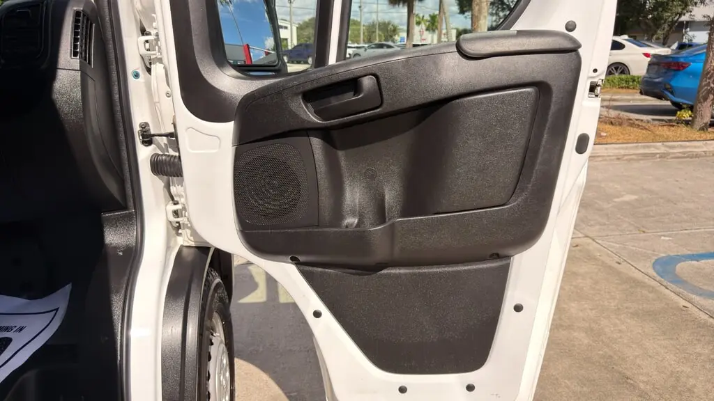 2025 RAM PROMASTER TRADESMAN photo 13