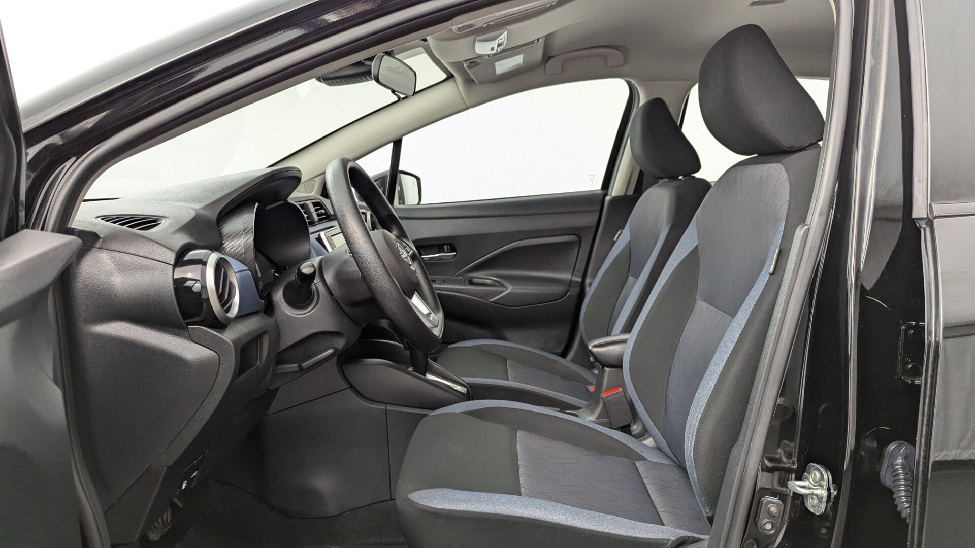 Florida Fine Cars - Used vehicle - SEDAN NISSAN VERSA 2025