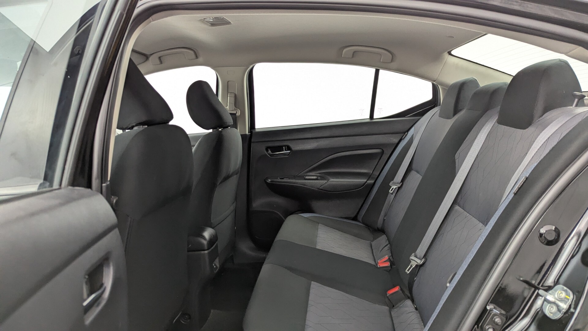 Florida Fine Cars - Used vehicle - SEDAN NISSAN VERSA 2025