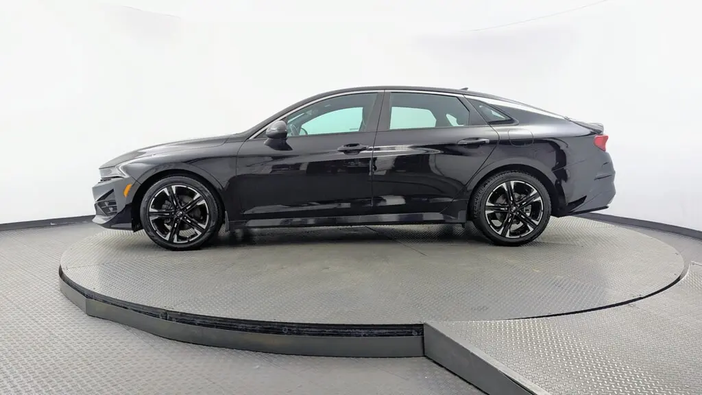 2021 KIA K5 GT-LINE photo 2