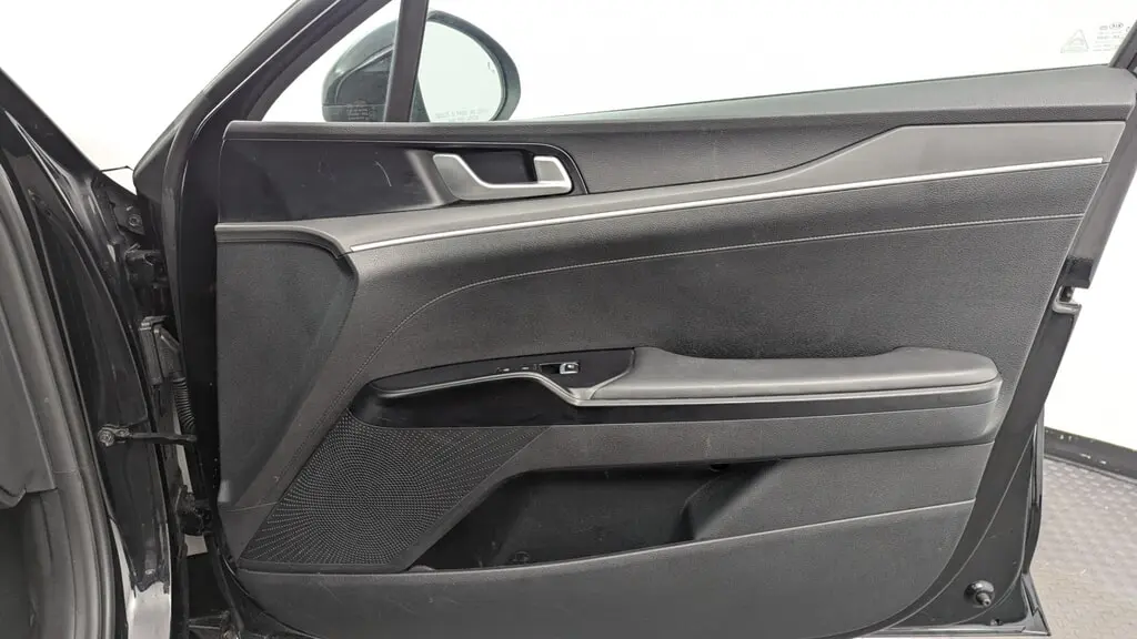 2021 KIA K5 GT-LINE photo 22