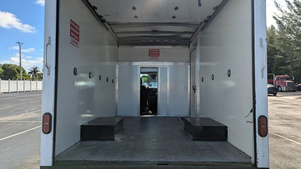 Florida Fine Cars - Used FORD TRANSIT CUTAWAY 2023 MIAMI