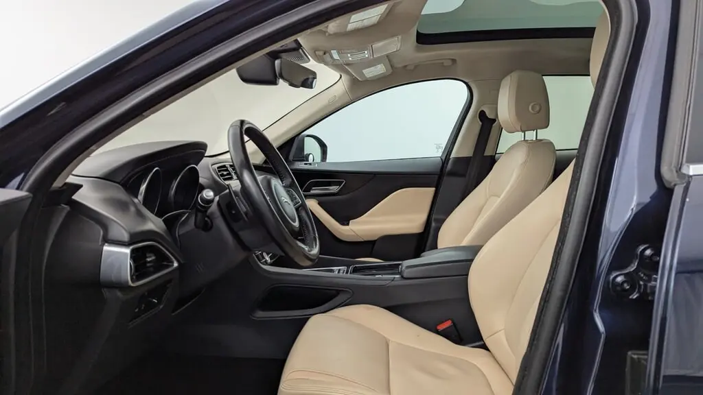 2020 JAGUAR F-PACE 25T PREMIUM photo 13