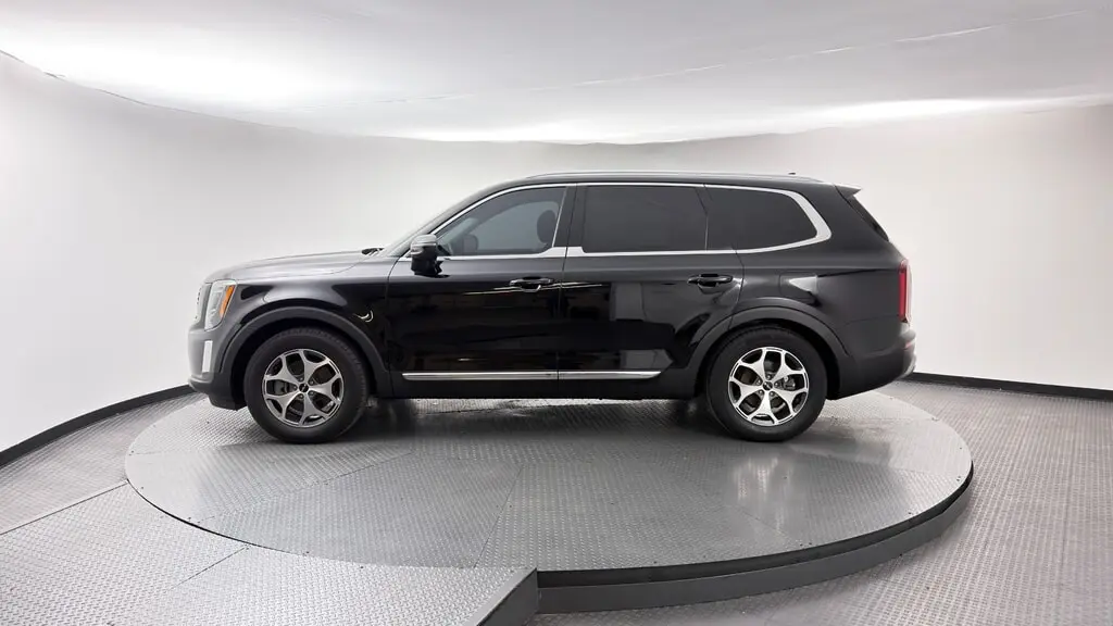 2022 KIA TELLURIDE EX photo 2