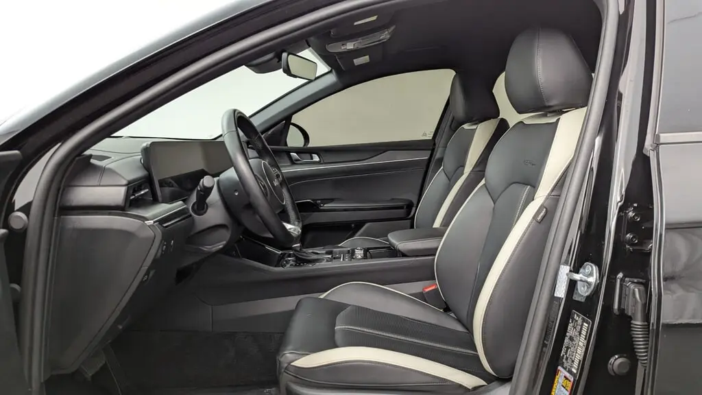 2025 KIA K5 GT-LINE photo 12