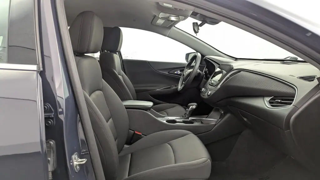 2025 CHEVROLET MALIBU LT photo 20