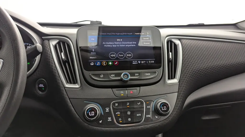 2025 CHEVROLET MALIBU LT photo 26
