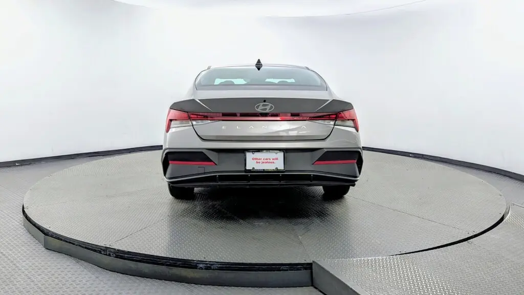 2025 HYUNDAI ELANTRA HYBRID BLUE photo 6