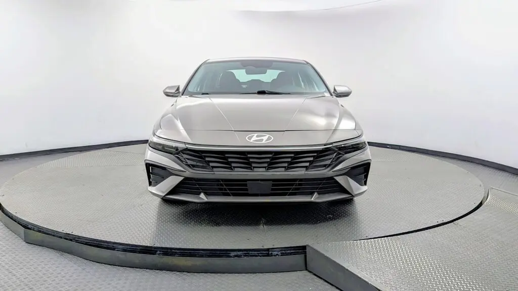 2025 HYUNDAI ELANTRA HYBRID BLUE photo 11
