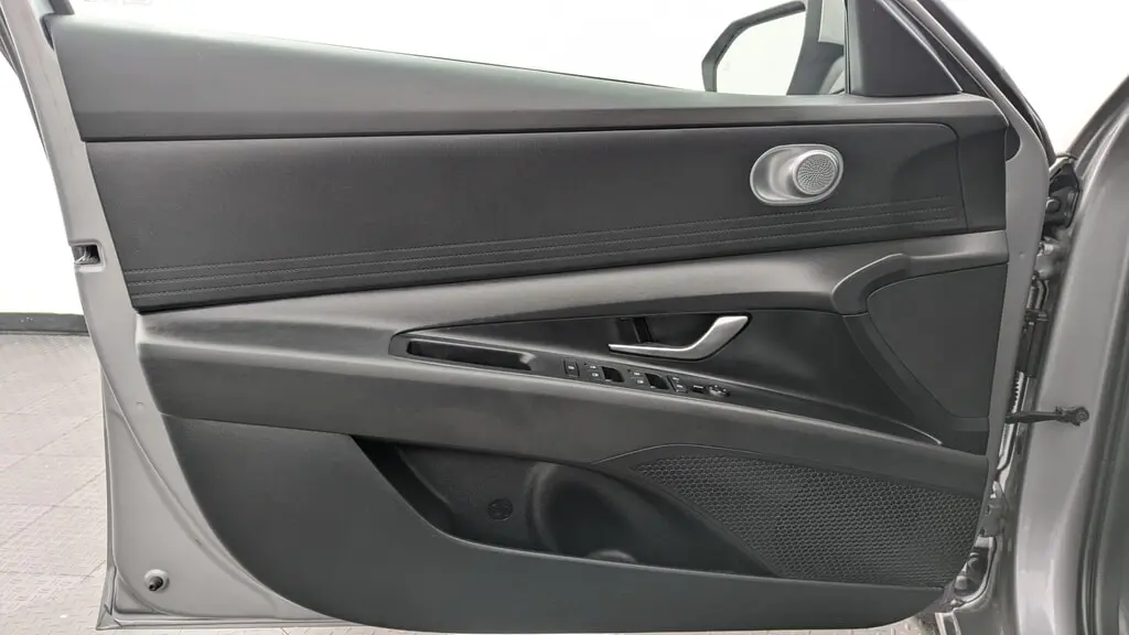 2025 HYUNDAI ELANTRA HYBRID BLUE photo 12