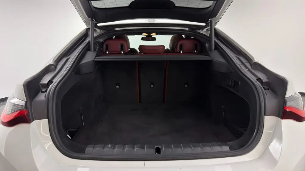 2023 BMW I4 EDRIVE40 photo 17