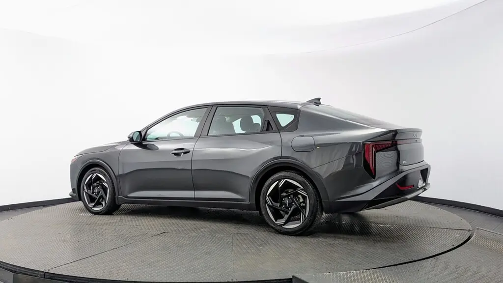 2025 KIA K4 EX photo 5