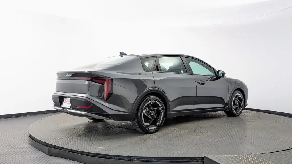 2025 KIA K4 EX photo 7