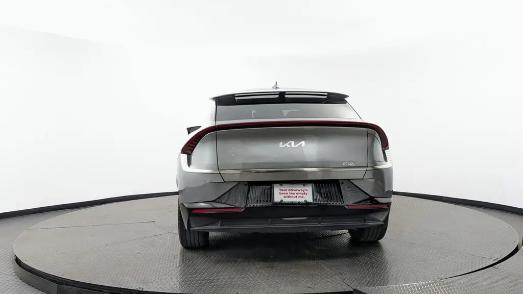 2023 KIA EV6 WIND photo 6