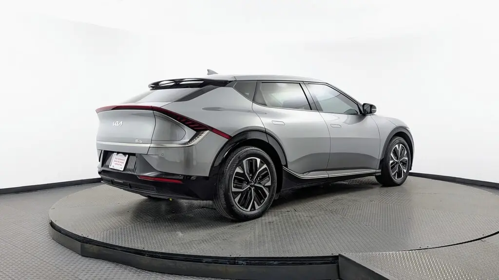 2023 KIA EV6 WIND photo 7
